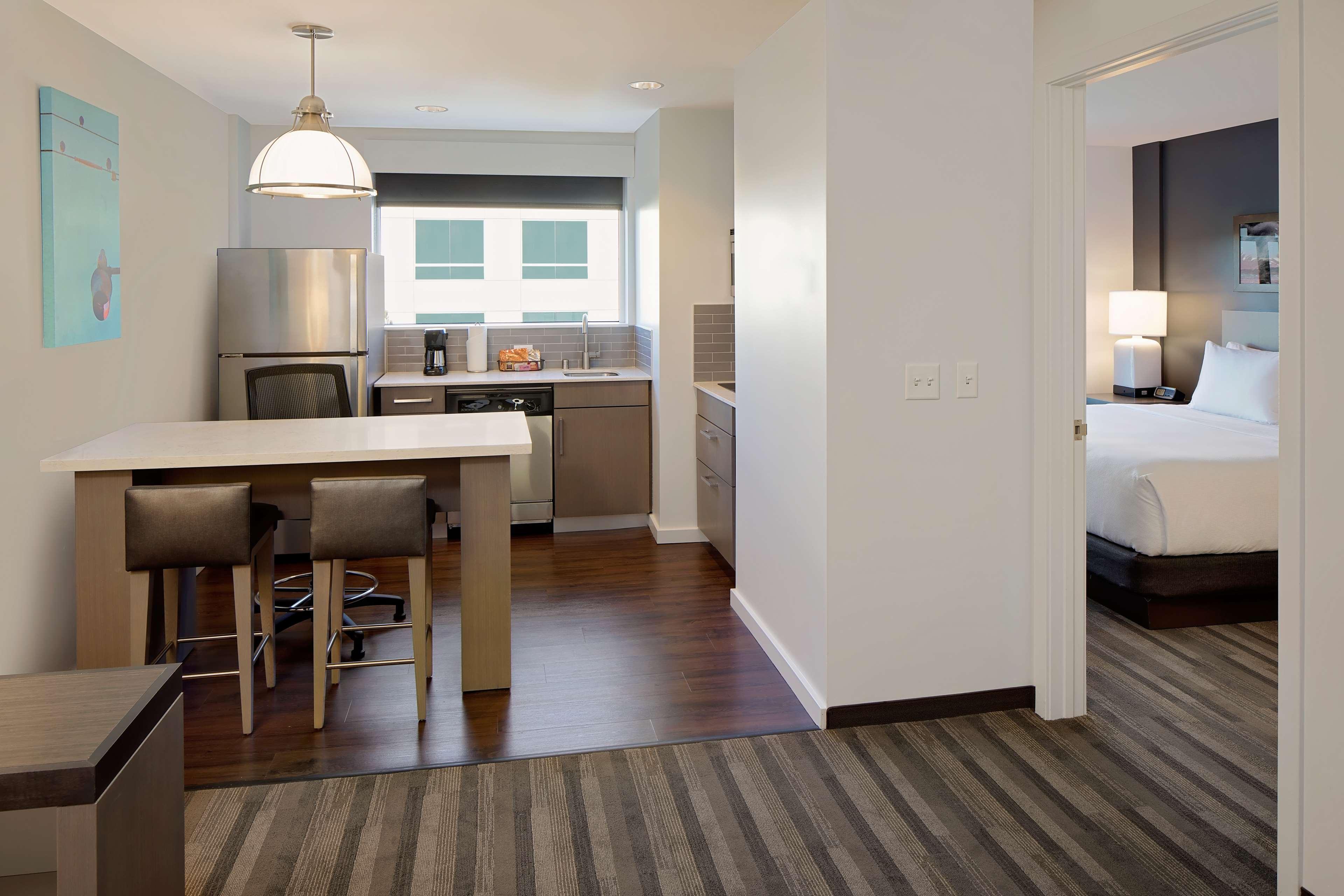 Готель Hyatt House Irvine/John Wayne Airport Екстер'єр фото